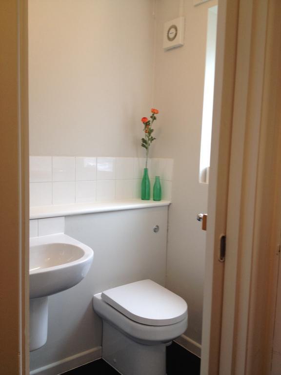 Armitage Way Holiday Apartment - Perfect To Self Isolate CBG エクステリア 写真